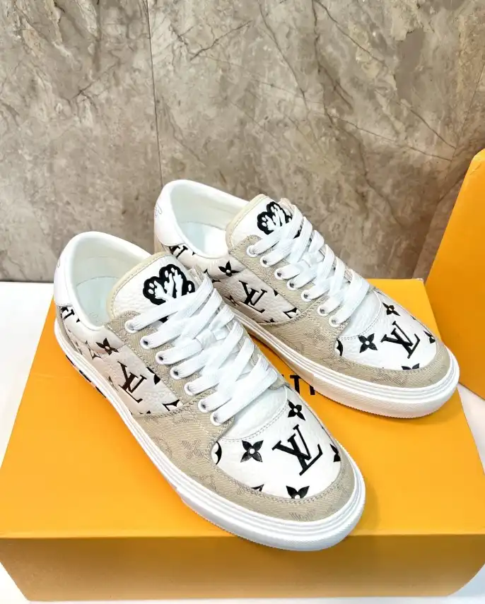 hype Louis Vuitton Sneakers