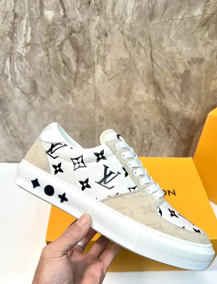 hype Louis Vuitton Sneakers