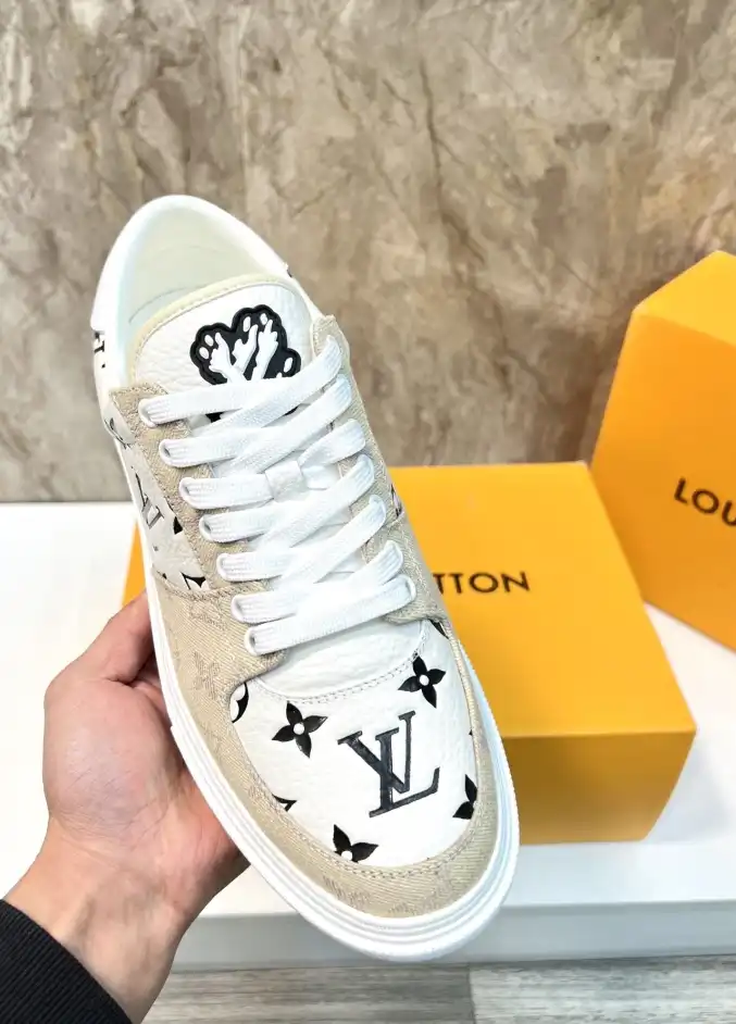 hype Louis Vuitton Sneakers