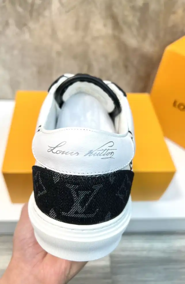 hype Louis Vuitton Sneakers