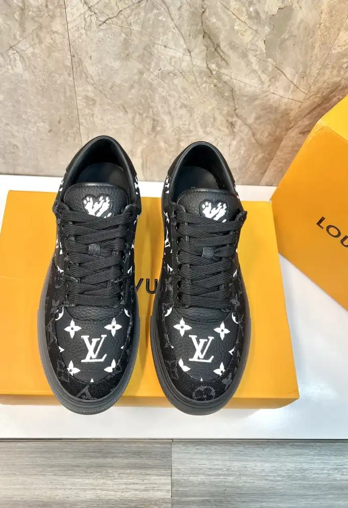 hype Louis Vuitton Sneakers