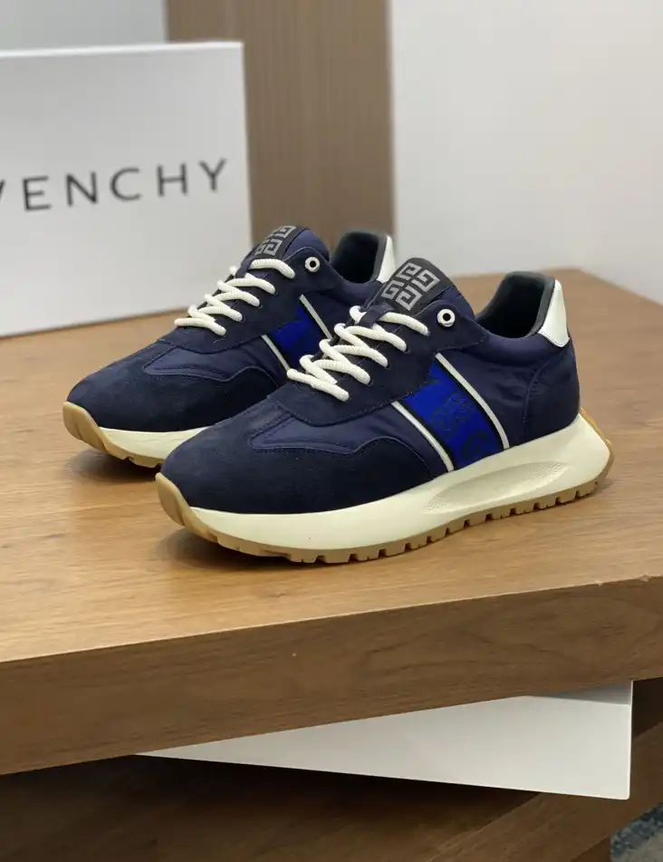 hype Givenchy Sneakers