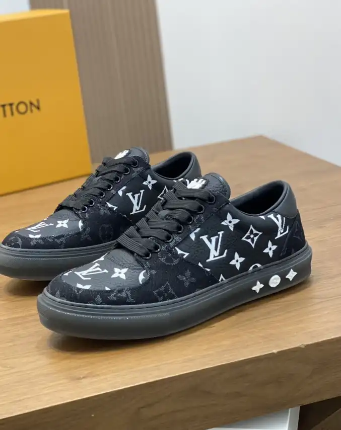 hype Louis Vuitton Sneakers