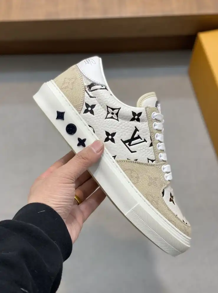 hype Louis Vuitton Sneakers