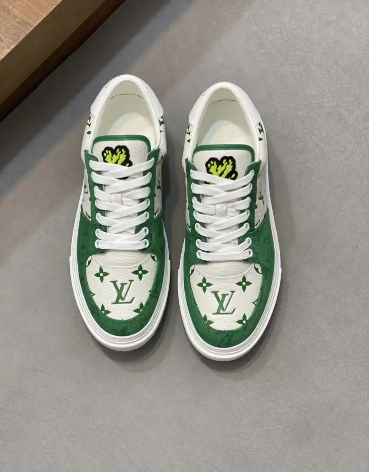 hype Louis Vuitton Sneakers