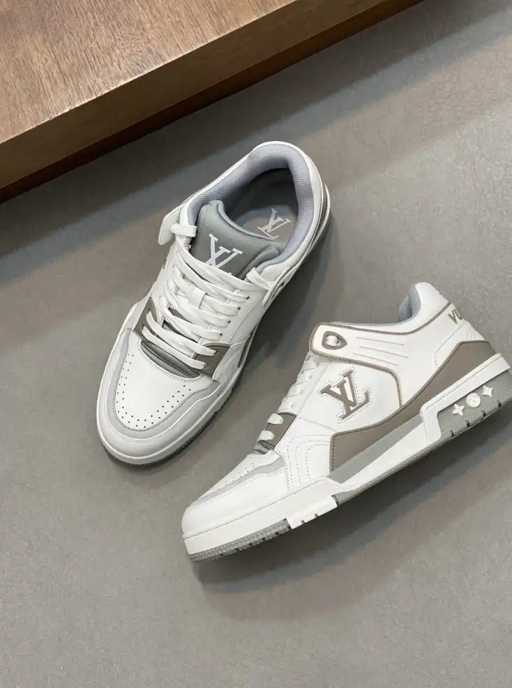 hype Louis Vuitton Sneakers