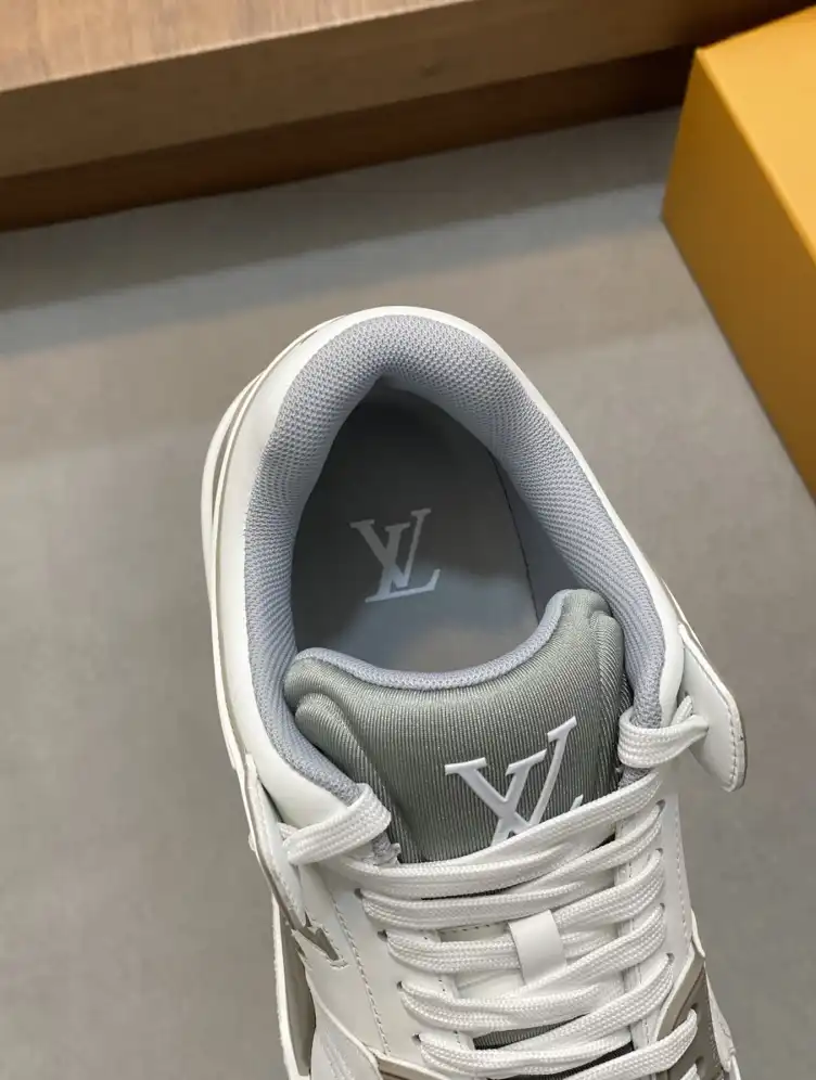 hype Louis Vuitton Sneakers