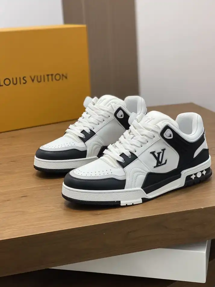 hype Louis Vuitton Sneakers