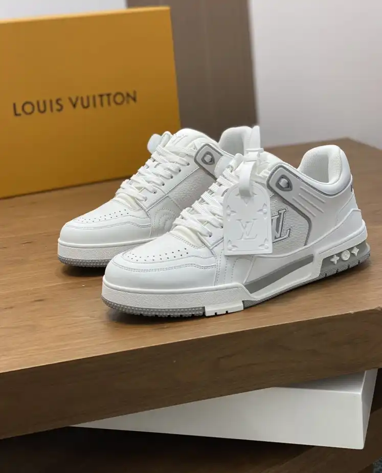 hype Louis Vuitton Sneakers