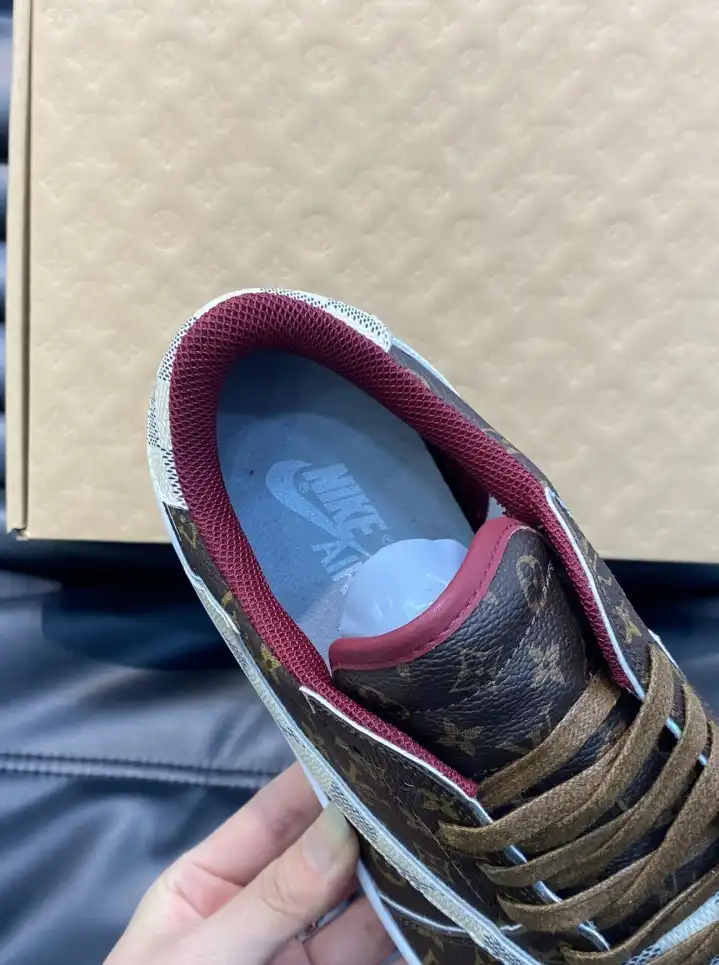 hype Louis Vuitton Sneakers