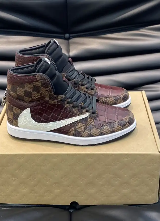 hype Louis Vuitton Sneakers