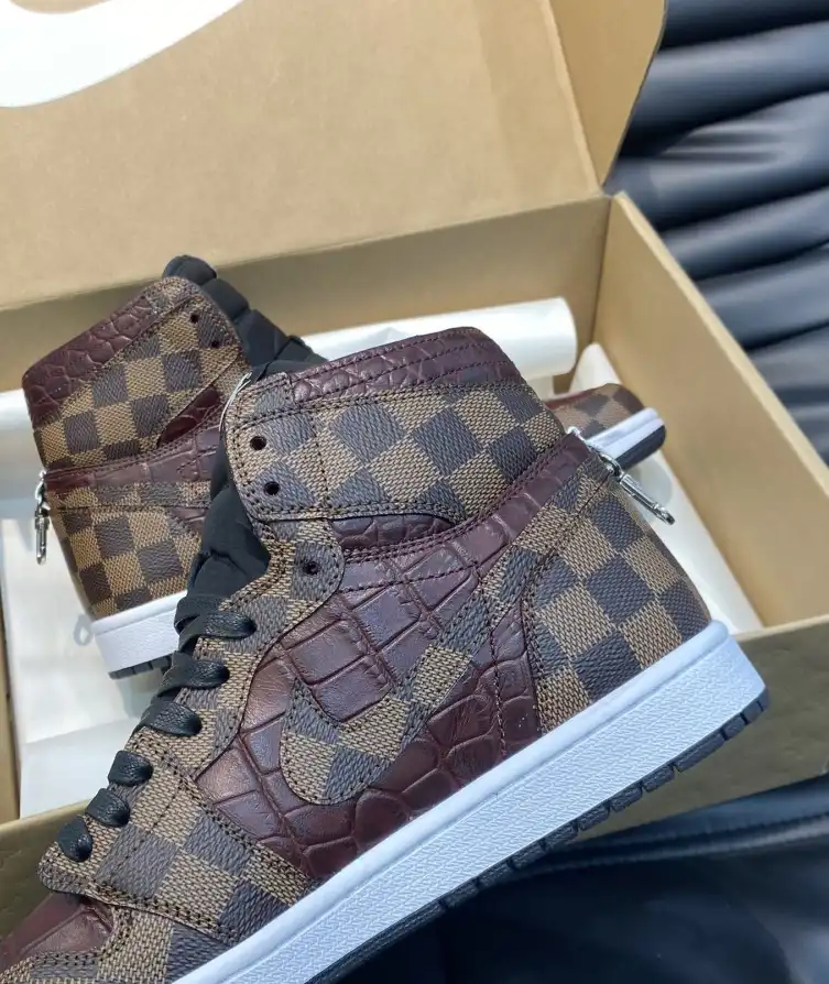 hype Louis Vuitton Sneakers