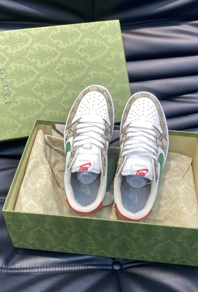 hype Gucci Sneakers