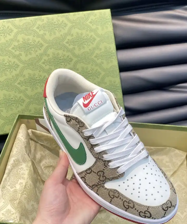 hype Gucci Sneakers