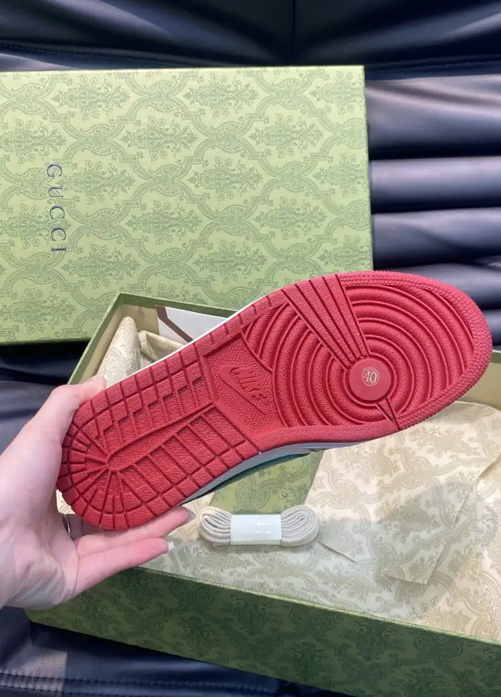 hype Gucci Sneakers