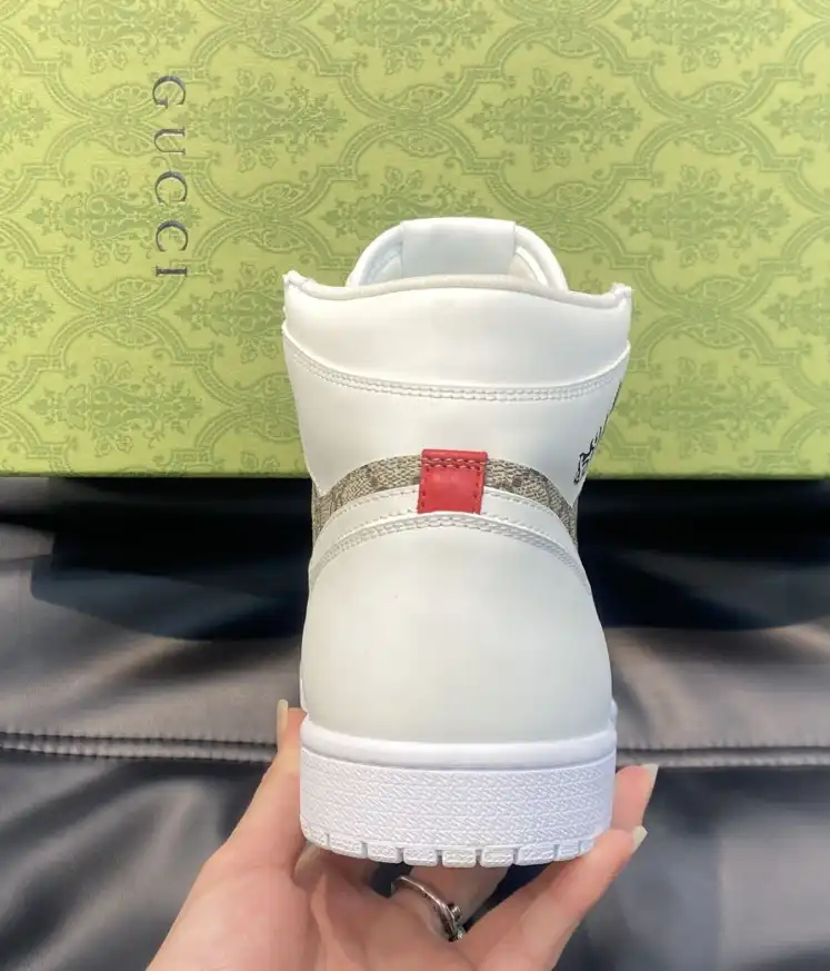 hype Gucci Sneakers