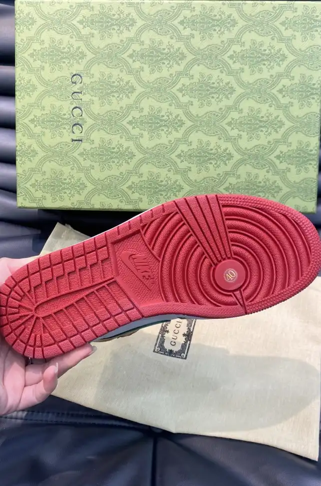 hype Gucci Sneakers