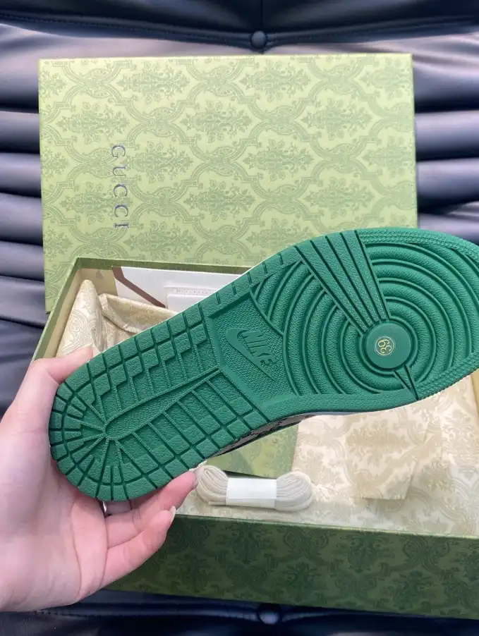 hype Gucci Sneakers