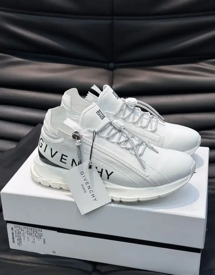 hype Givenchy Sneakers