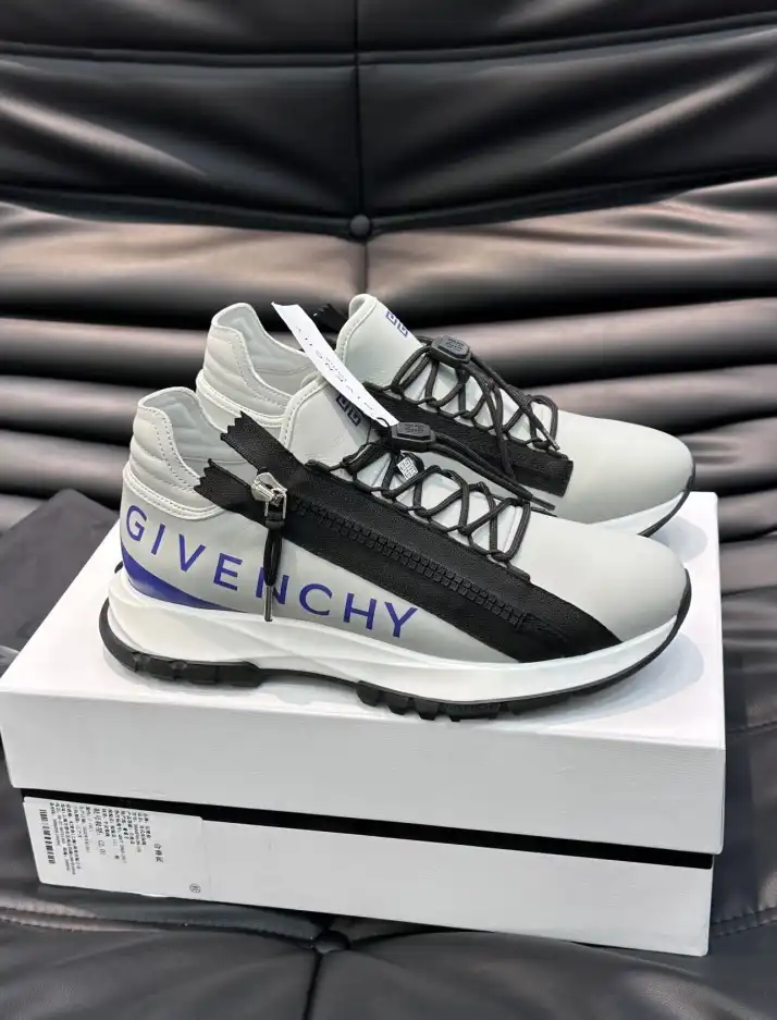 hype Givenchy Sneakers