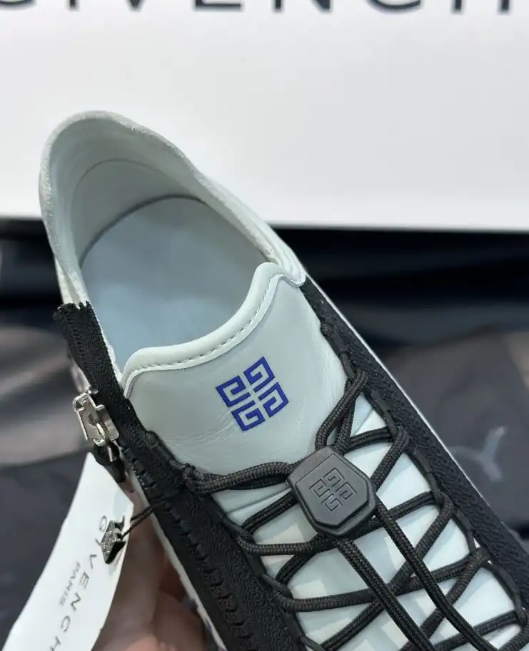 hype Givenchy Sneakers