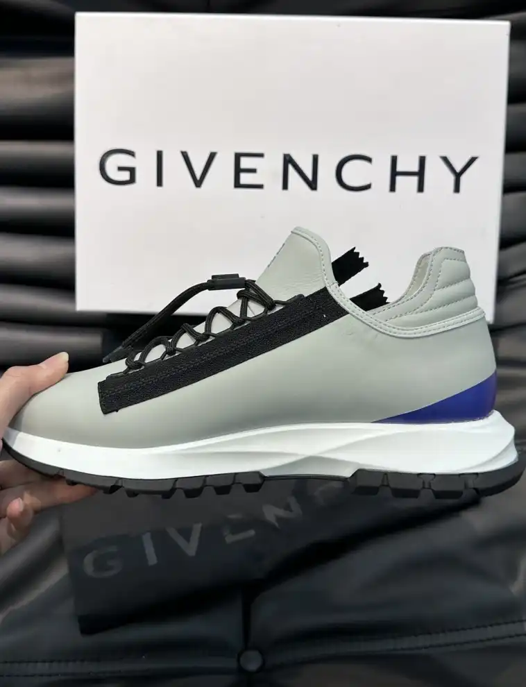 hype Givenchy Sneakers