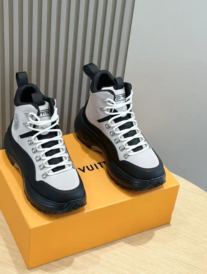 hype Louis Vuitton Sneakers