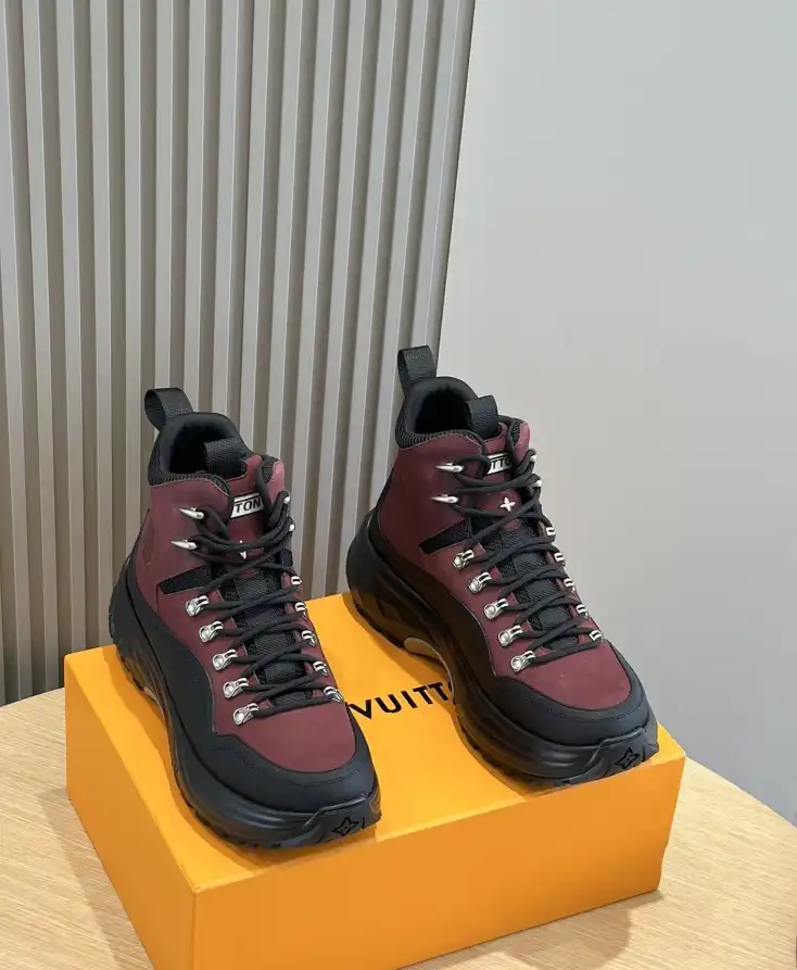 hype Louis Vuitton Sneakers