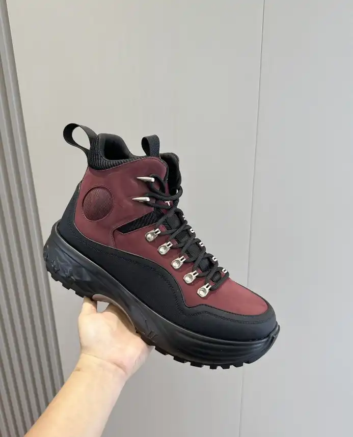 hype Louis Vuitton Sneakers