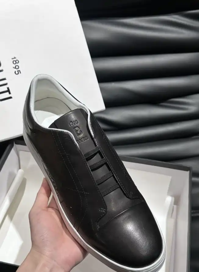 hype Berluti Sneakers