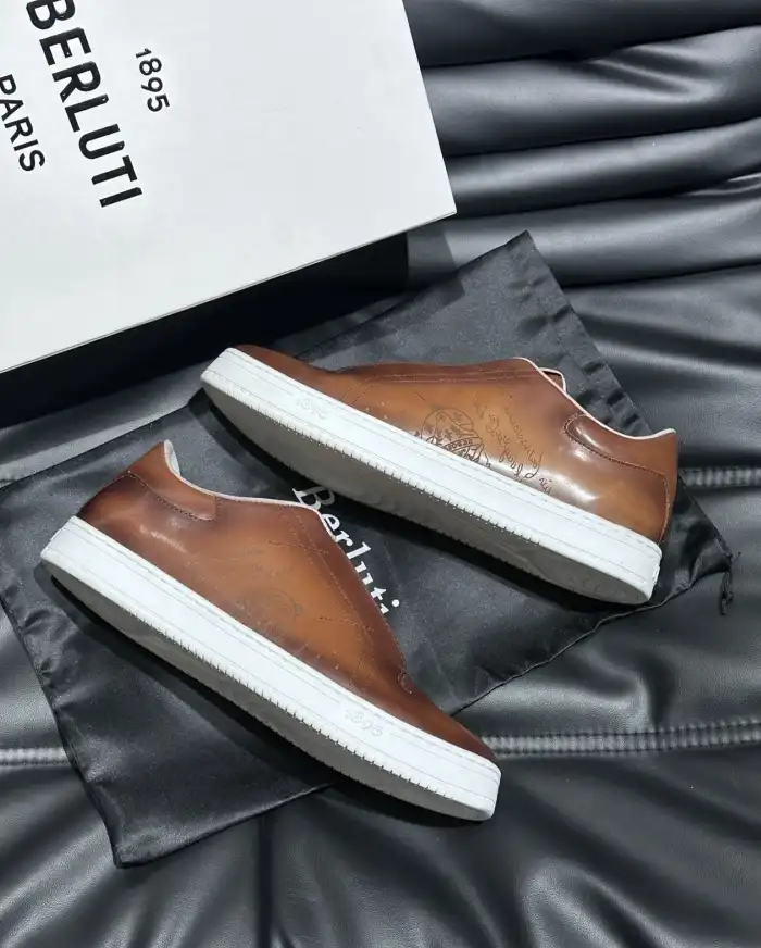 hype Berluti Sneakers