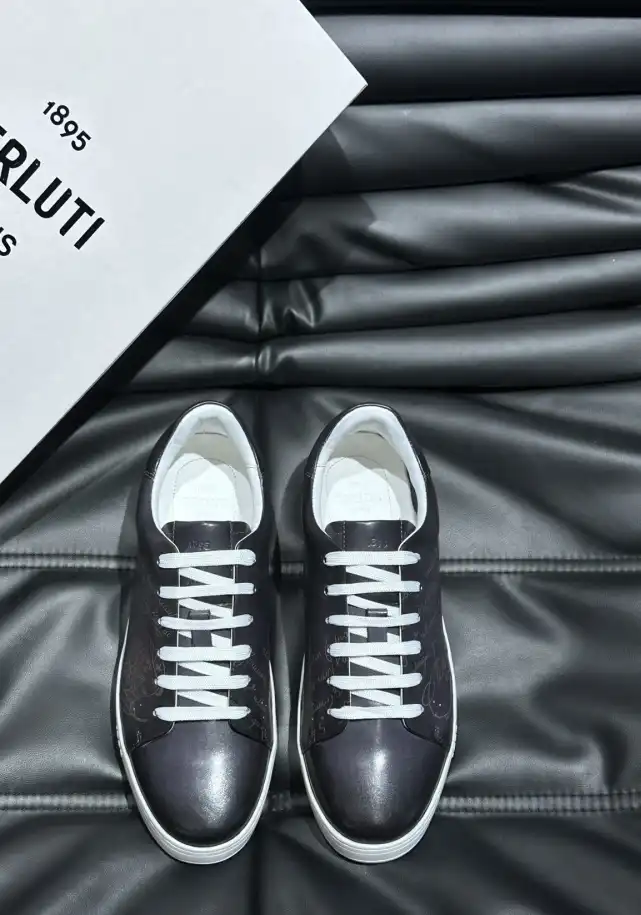 hype Berluti Sneakers