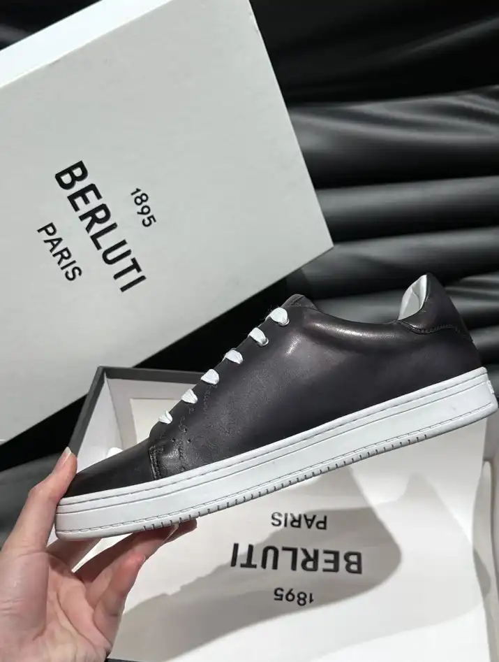 hype Berluti Sneakers