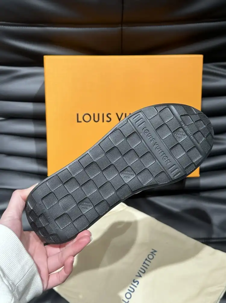 hype Louis Vuitton Sneakers