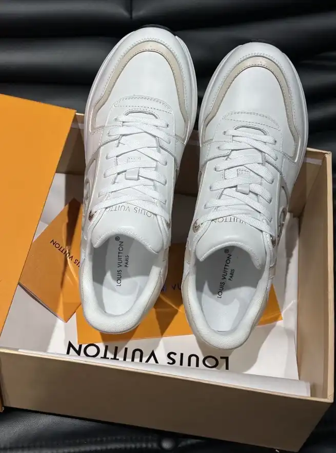 hype Louis Vuitton Sneakers