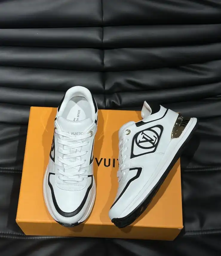 hype Louis Vuitton Sneakers