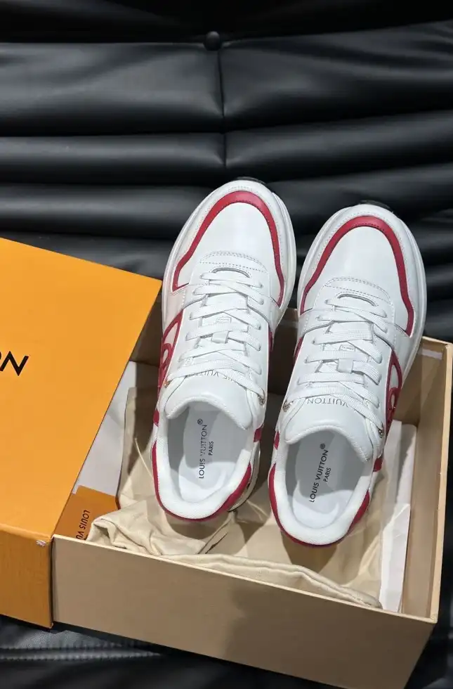 hype Louis Vuitton Sneakers