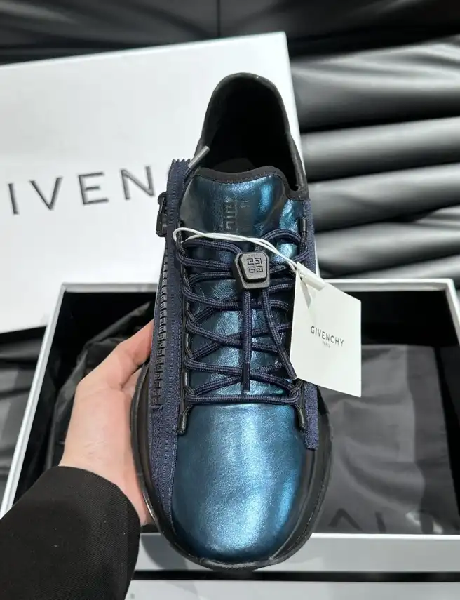 hype Givenchy Sneakers