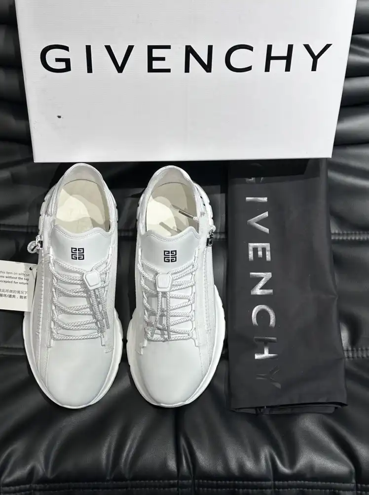 hype Givenchy Sneakers