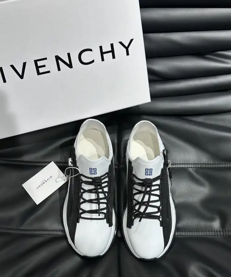 hype Givenchy Sneakers