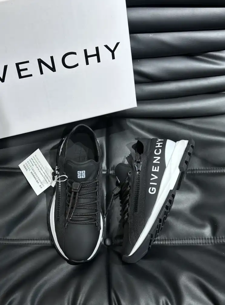 hype Givenchy Sneakers