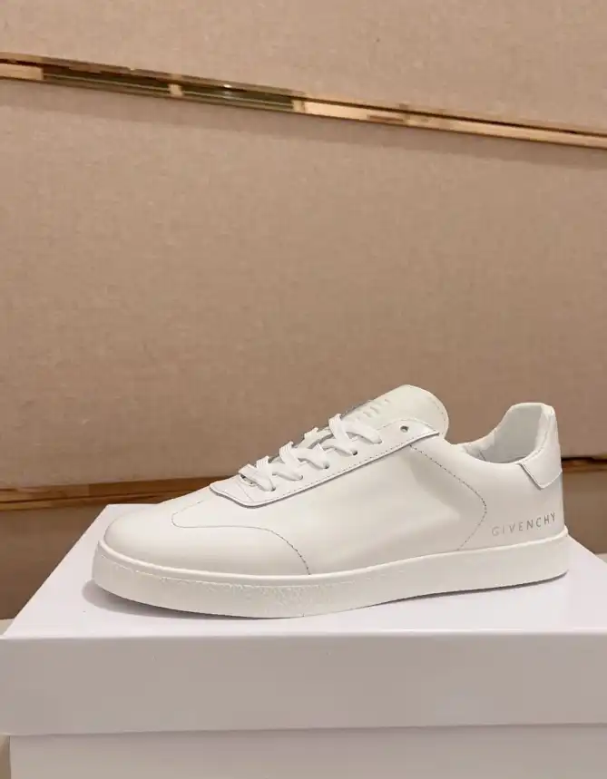 hype Gucci Sneakers