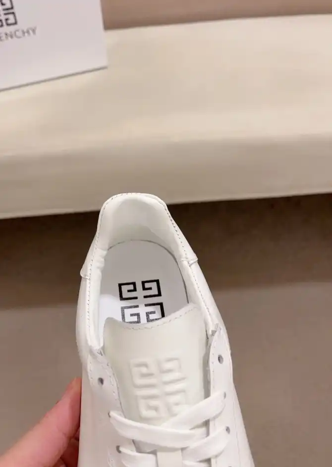 hype Gucci Sneakers