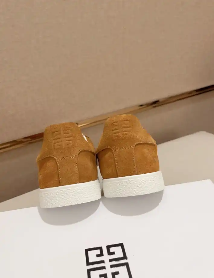 hype Gucci Sneakers