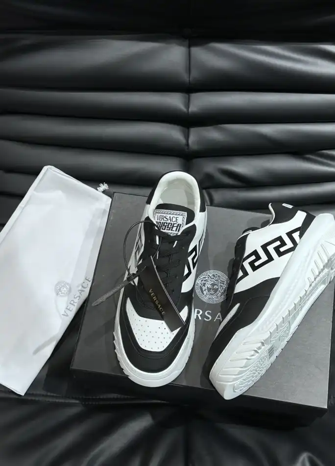 hype Givenchy Sneakers