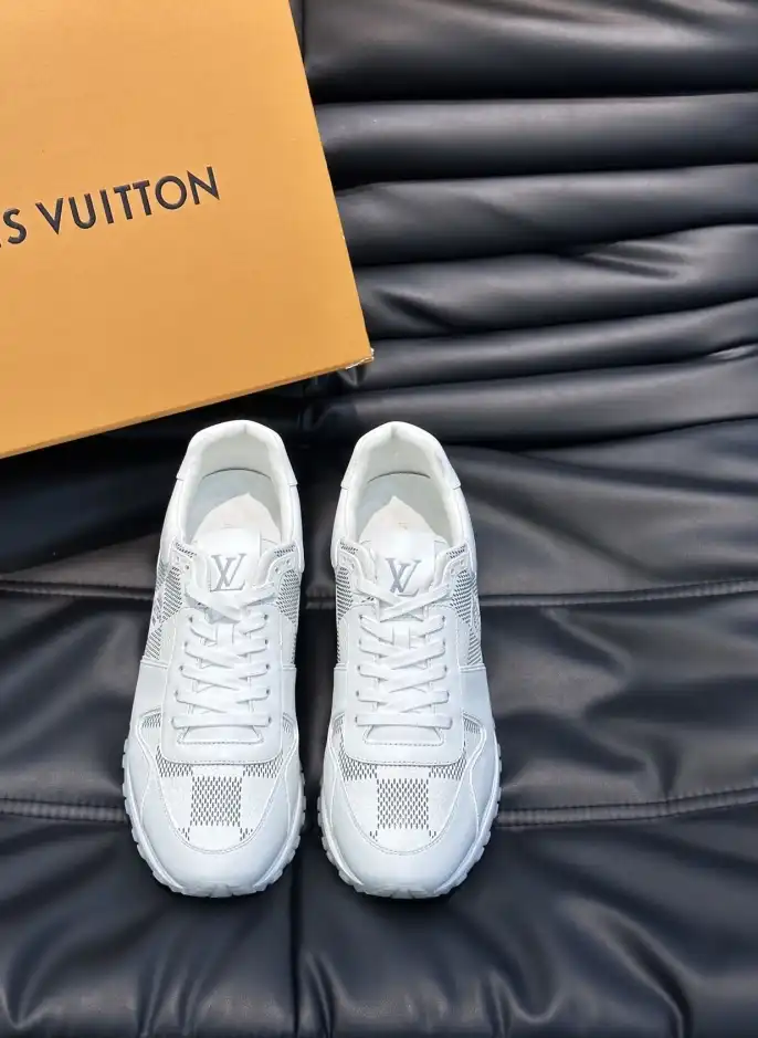 hype Louis Vuitton Sneakers