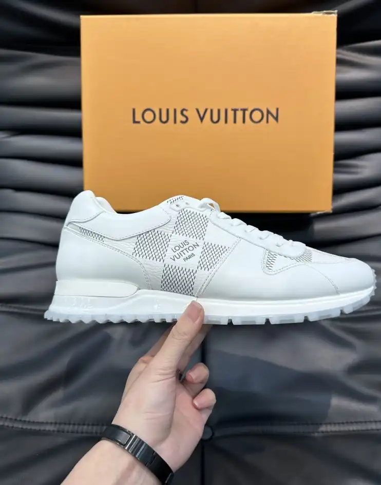 hype Louis Vuitton Sneakers