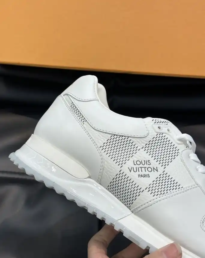 hype Louis Vuitton Sneakers