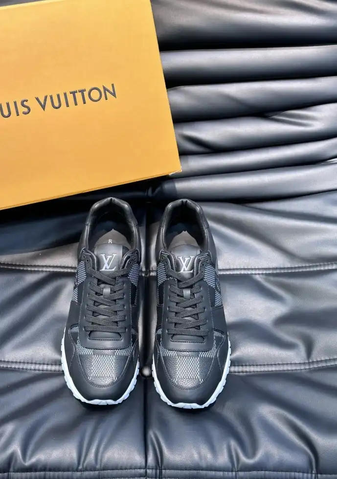 hype Louis Vuitton Sneakers