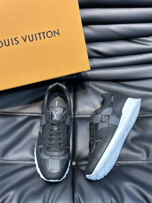 hype Louis Vuitton Sneakers